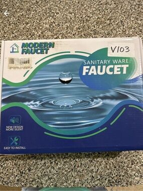 Set of 2 Silver touchless battery pk, faucet, NIB